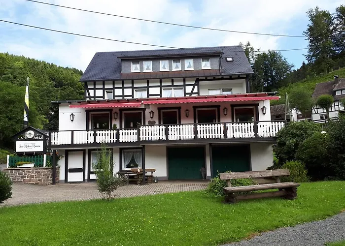 Värdshus Zur Hohen Hunau Schmallenberg