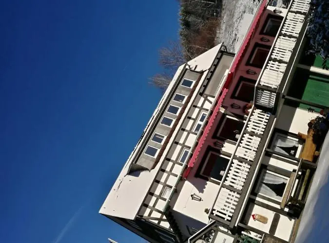 Värdshus Zur Hohen Hunau Schmallenberg